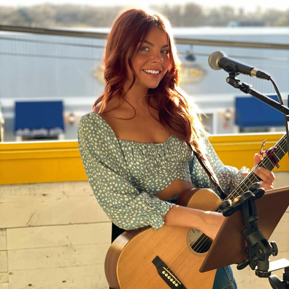 Summer Live Music with Paris Ray